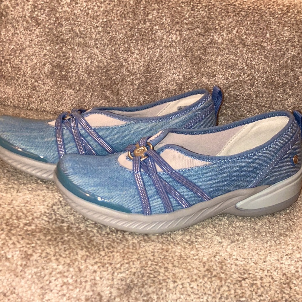 Bzees Slip on Shoes